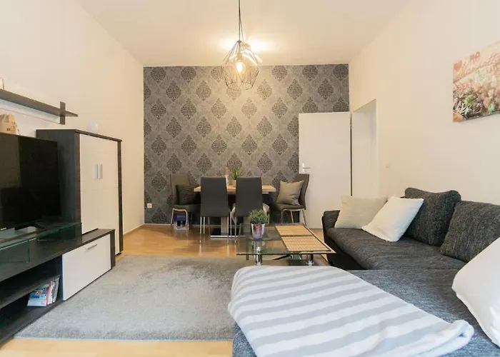 Lejlighed *central_50m2_kitchen_washer_netflix_parking Cottbus